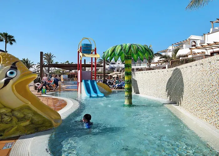 Flamingo Apartment *